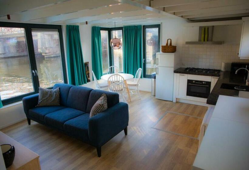 פנסיון Houseboat Piano Forte