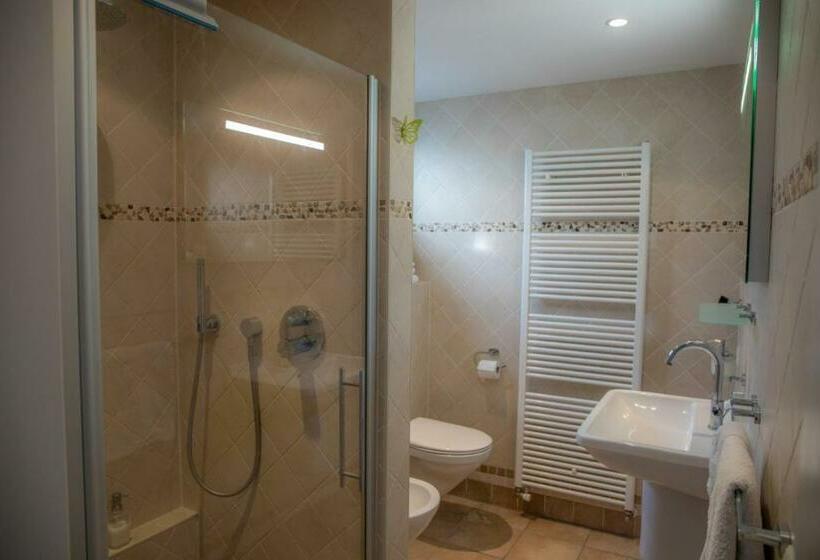 פנסיון Houseboat Piano Forte