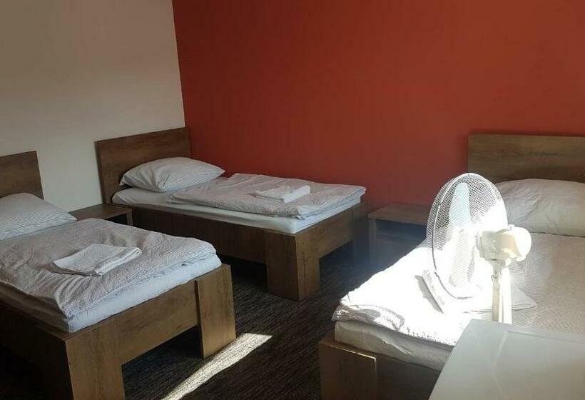 膳宿费 Penzion Quattro