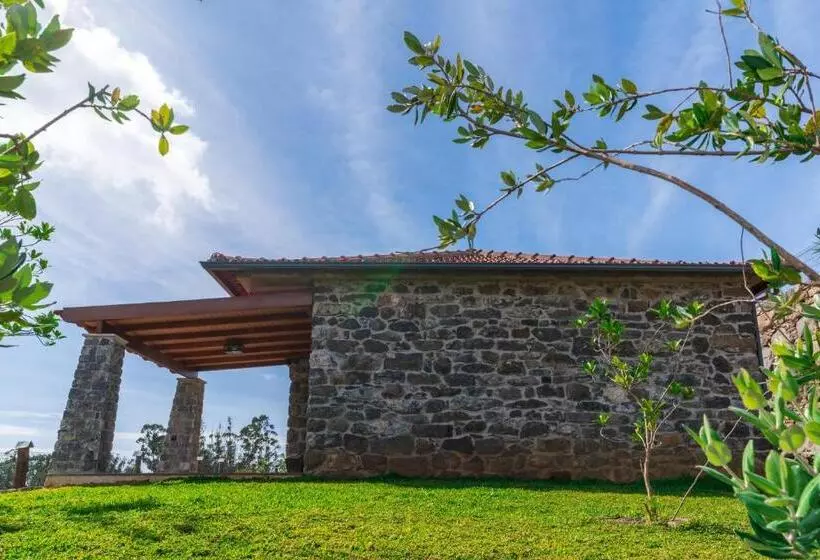 Majatalo Rochão Village By Rent2u, Lda