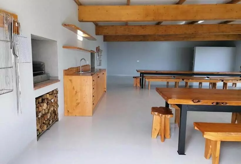 Majatalo Rochão Village By Rent2u, Lda