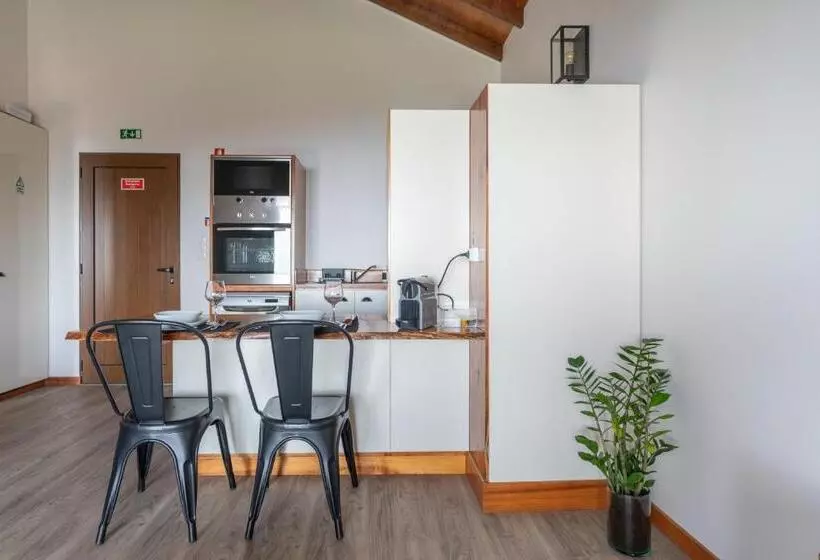 Majatalo Rochão Village By Rent2u, Lda