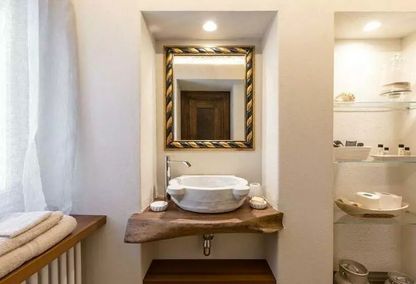 تختخواب و صبحانه Egodomus