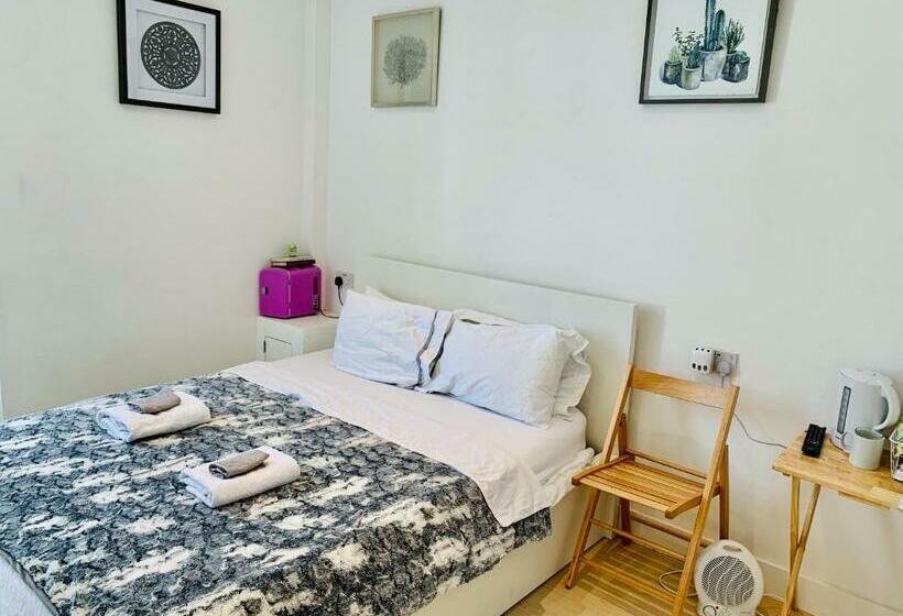 مبيت وإفطار Quiet Cosy Rooms