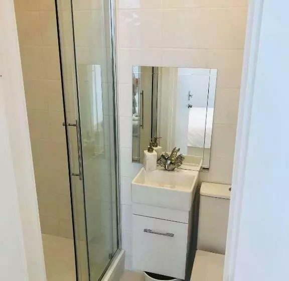 Aamiaismajoitus (B&B) Quiet Cosy Rooms