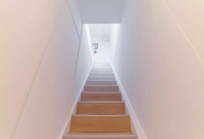 Aamiaismajoitus (B&B) Quiet Cosy Rooms