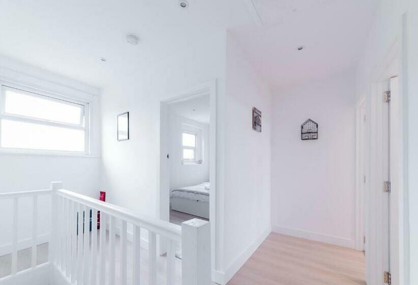 مبيت وإفطار Quiet Cosy Rooms