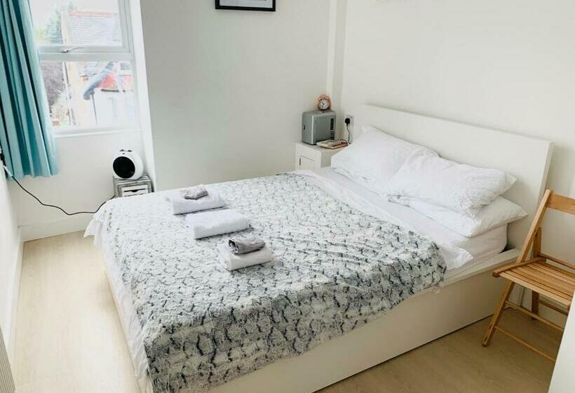 مبيت وإفطار Quiet Cosy Rooms