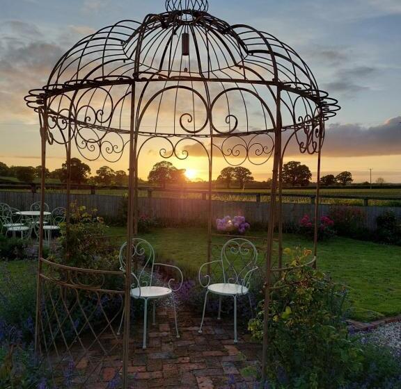 Bed and Breakfast The Millers Cottage