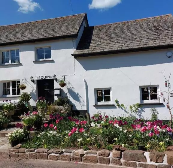 Aamiaismajoitus (B&B) The Millers Cottage