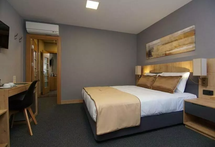 پانسیون Casa Constanza Hotel Garni