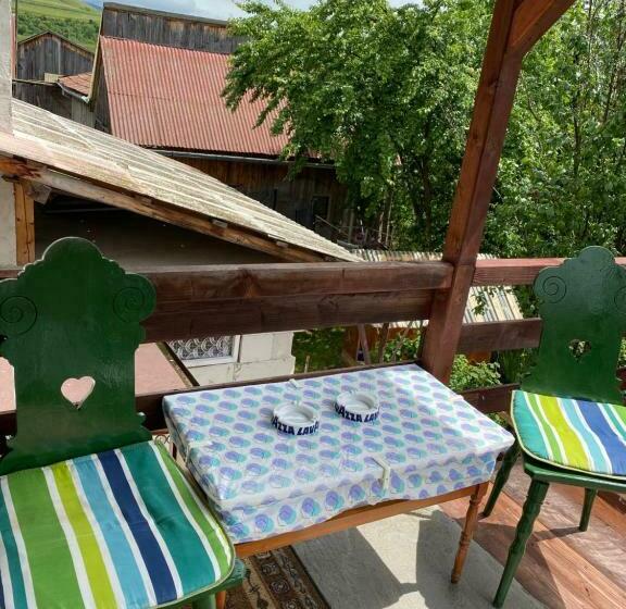 פנסיון Casa Iuliana