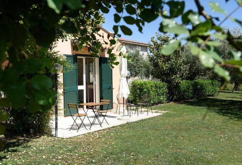 بنسيون Karrua House   Magnolia Room