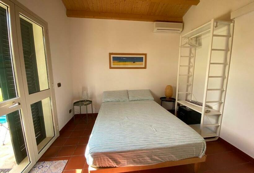 بنسيون Karrua House   Magnolia Room