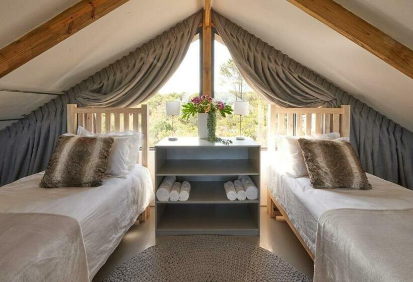 פנסיון Treedom Villas And Vardos