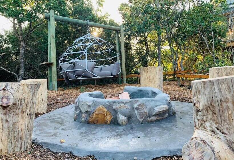 פנסיון Treedom Villas And Vardos