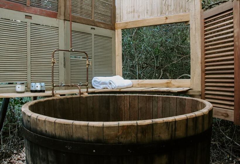 פנסיון Treedom Villas And Vardos