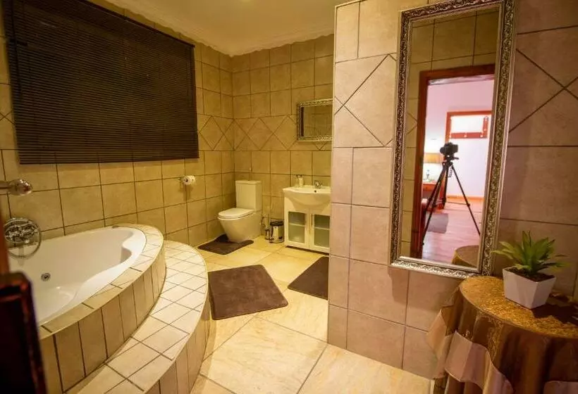 Aamiaismajoitus (B&B) Donsveertjie Gasteplaas & Venue