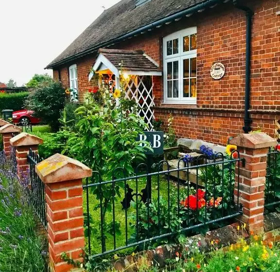 ベッドアンドブレックファースト St.catherine`s Cottage, The Old School House