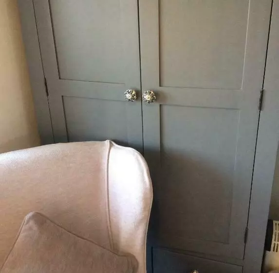 Aamiaismajoitus (B&B) The Poplars