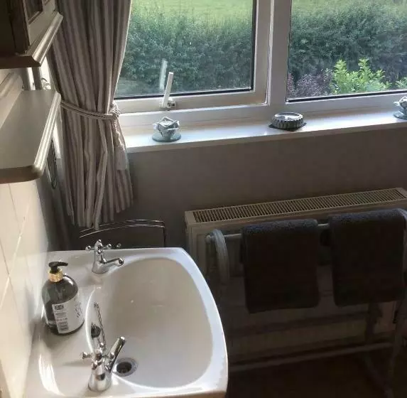 Aamiaismajoitus (B&B) The Poplars