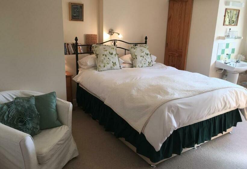 Bed and Breakfast The Poplars