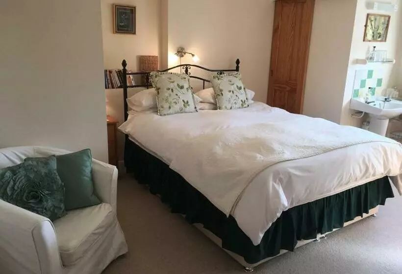 Aamiaismajoitus (B&B) The Poplars