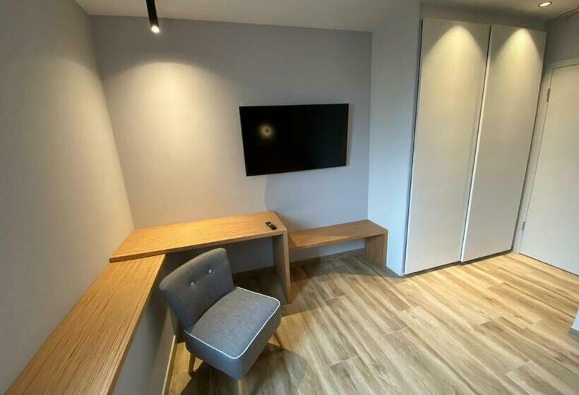 تختخواب و صبحانه Ver Olive