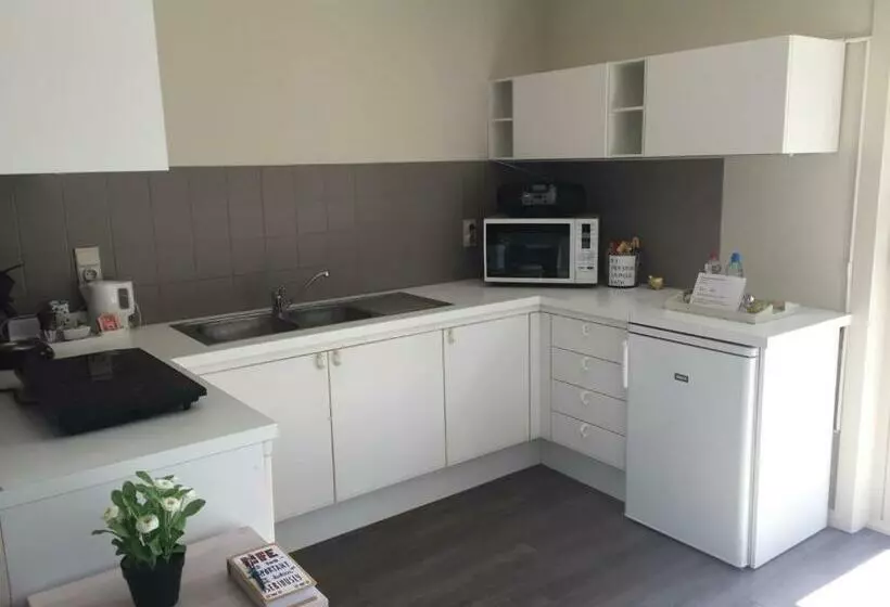 Aamiaismajoitus (B&B) Villa Kokeliko