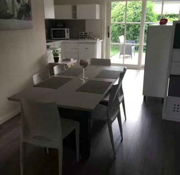 Aamiaismajoitus (B&B) Villa Kokeliko