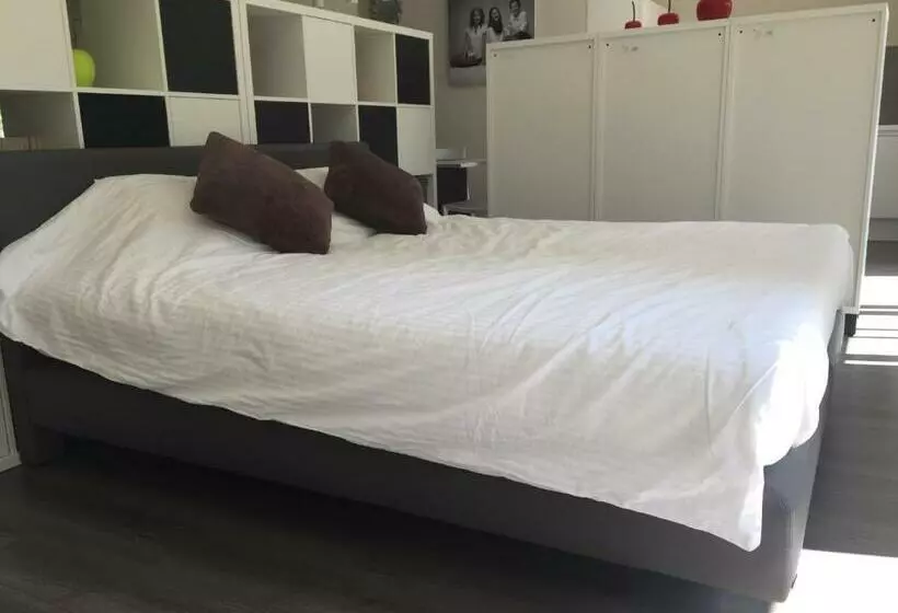 Aamiaismajoitus (B&B) Villa Kokeliko