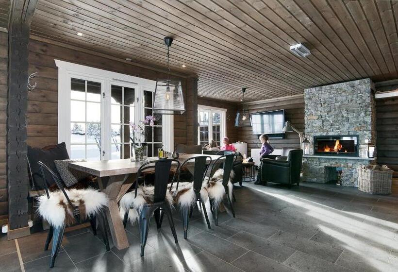 Blefjell Lodge