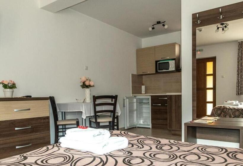 Casa Tofi Vendégház