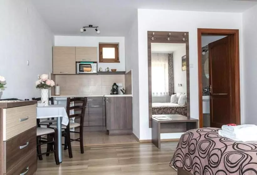 Casa Tofi Vendégház