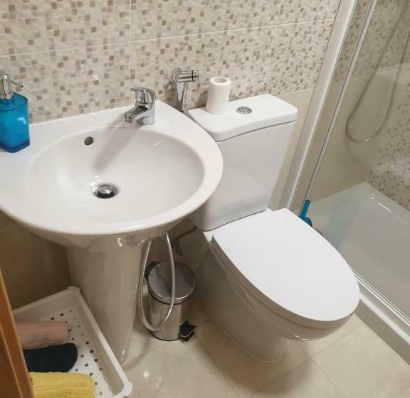 Lisbon Hostel Terminal 4