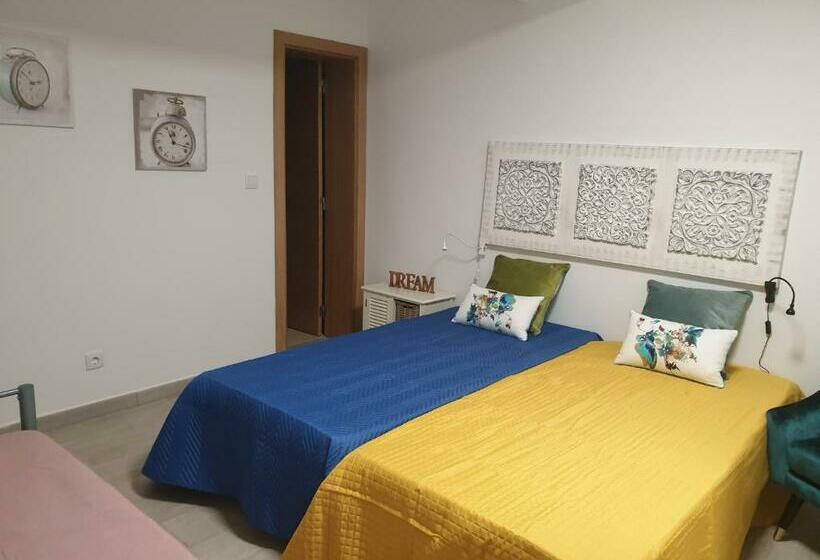 Lisbon Hostel Terminal 4