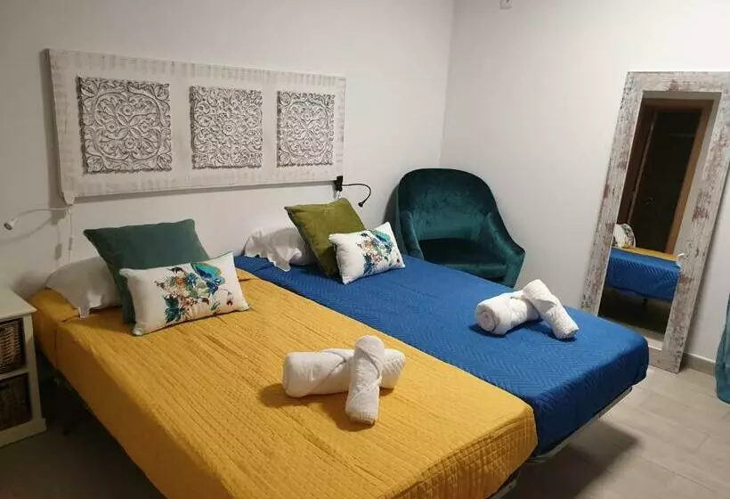 Lisbon Hostel Terminal 4