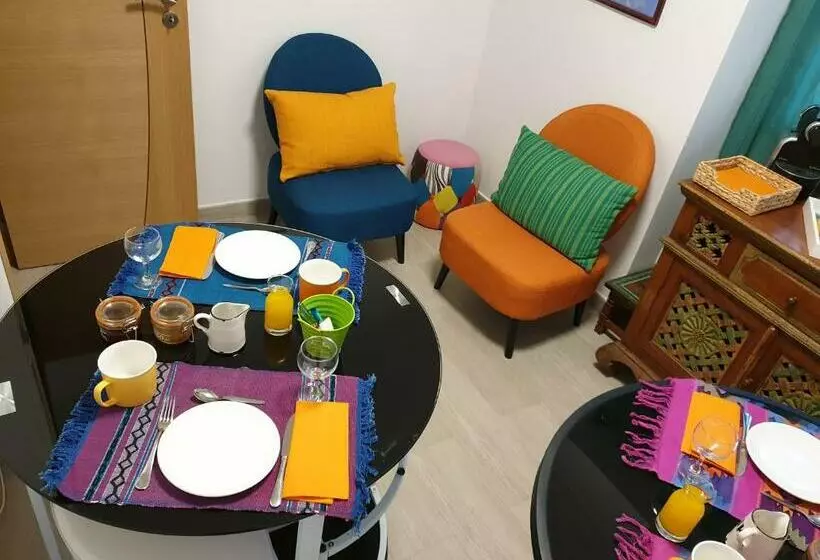 Lisbon Hostel Terminal 4