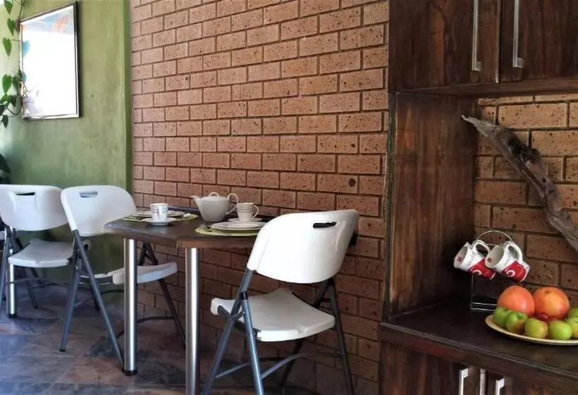 Majatalo Arek S Place