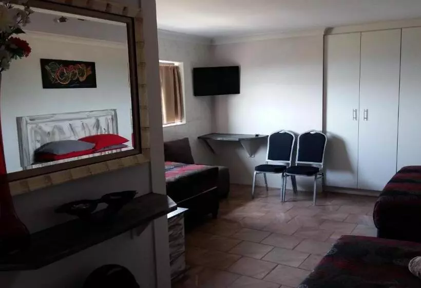 Majatalo Arek S Place