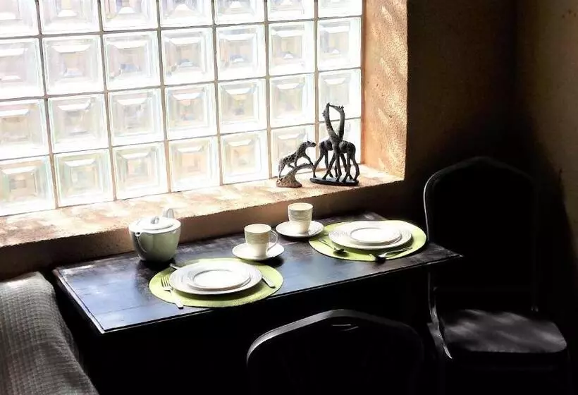 Majatalo Arek S Place