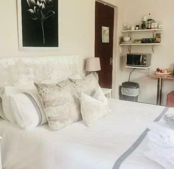 Majatalo Mountain Peaks