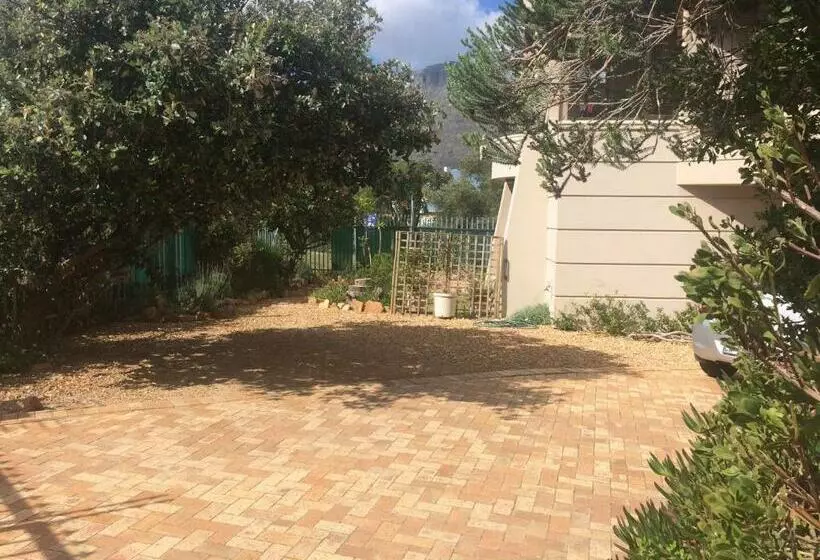 Majatalo Mountain Peaks