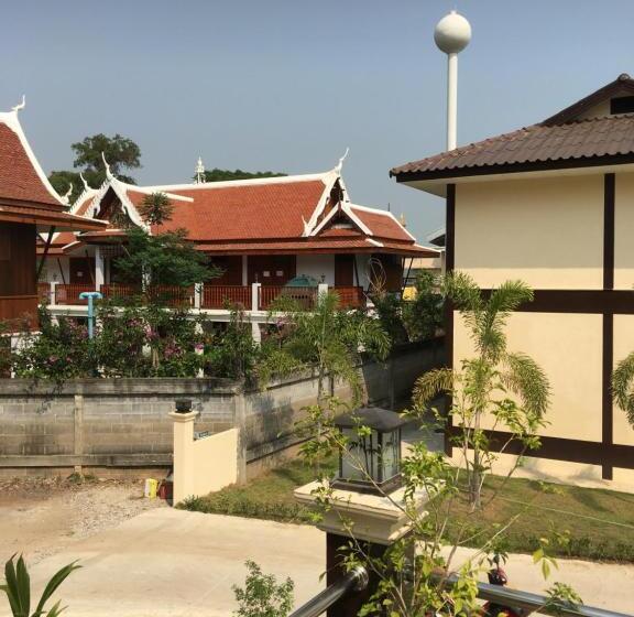 بنسيون Sunray Guesthouse สุนันท์บ้านพักริมคลอง