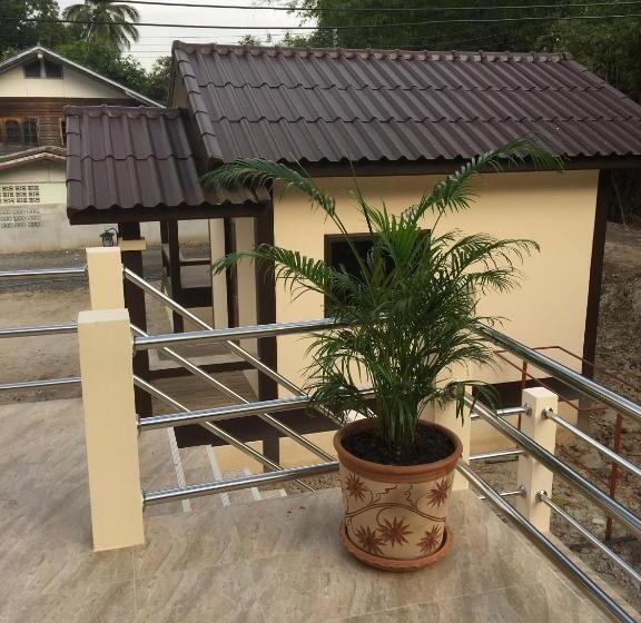 بنسيون Sunray Guesthouse สุนันท์บ้านพักริมคลอง
