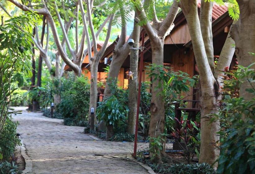 酒店 Bundhaya Resort