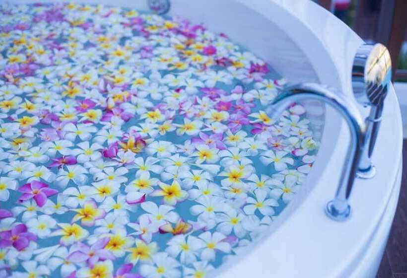 Chalong Chalet Resort