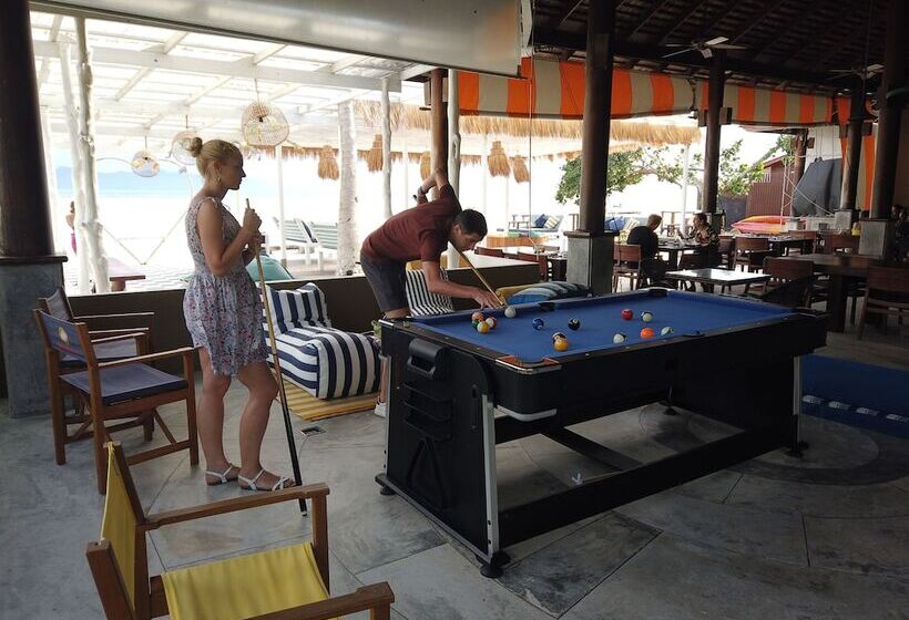 בית מלון כפרי Chantaramas Beach Resort, Koh Phangan