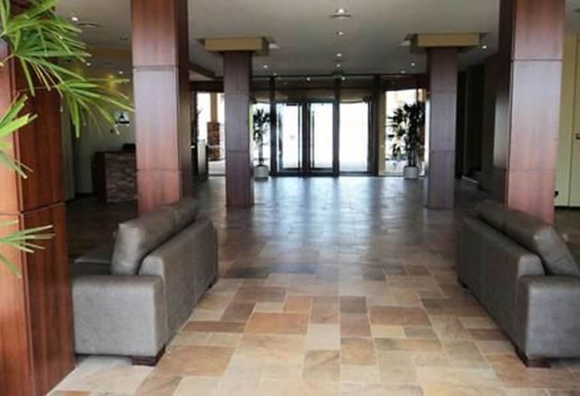 Fuente Mayor Hotel & Casino