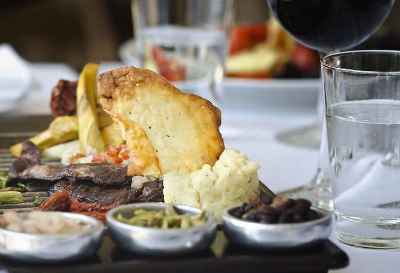 Fuente Mayor Hotel & Casino